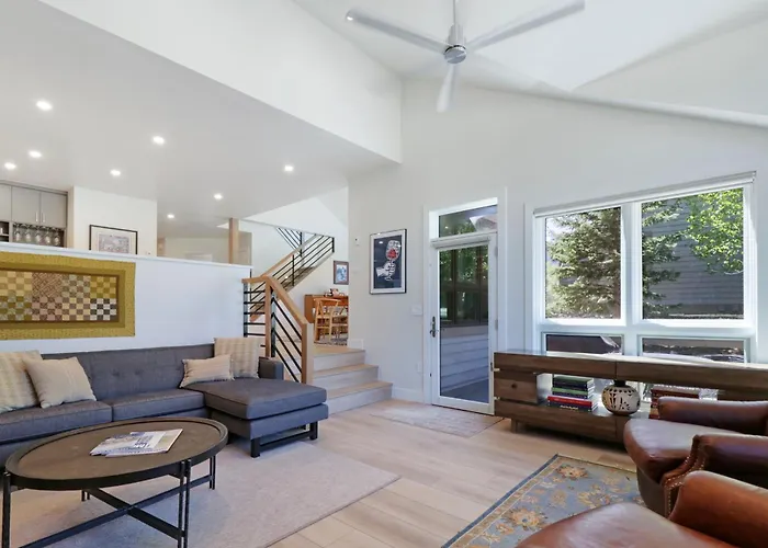 Legends 10 Apartment