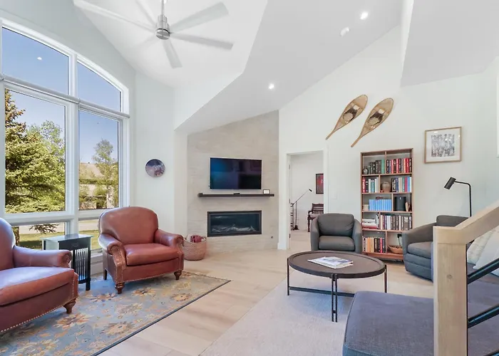 Legends 10 Apartment